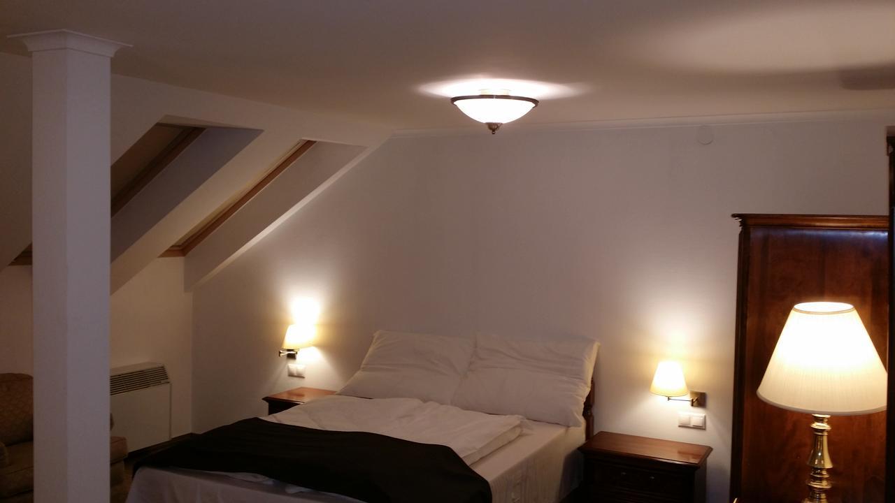 Opera Loft Rooms And Apartments Budapeste Exterior foto