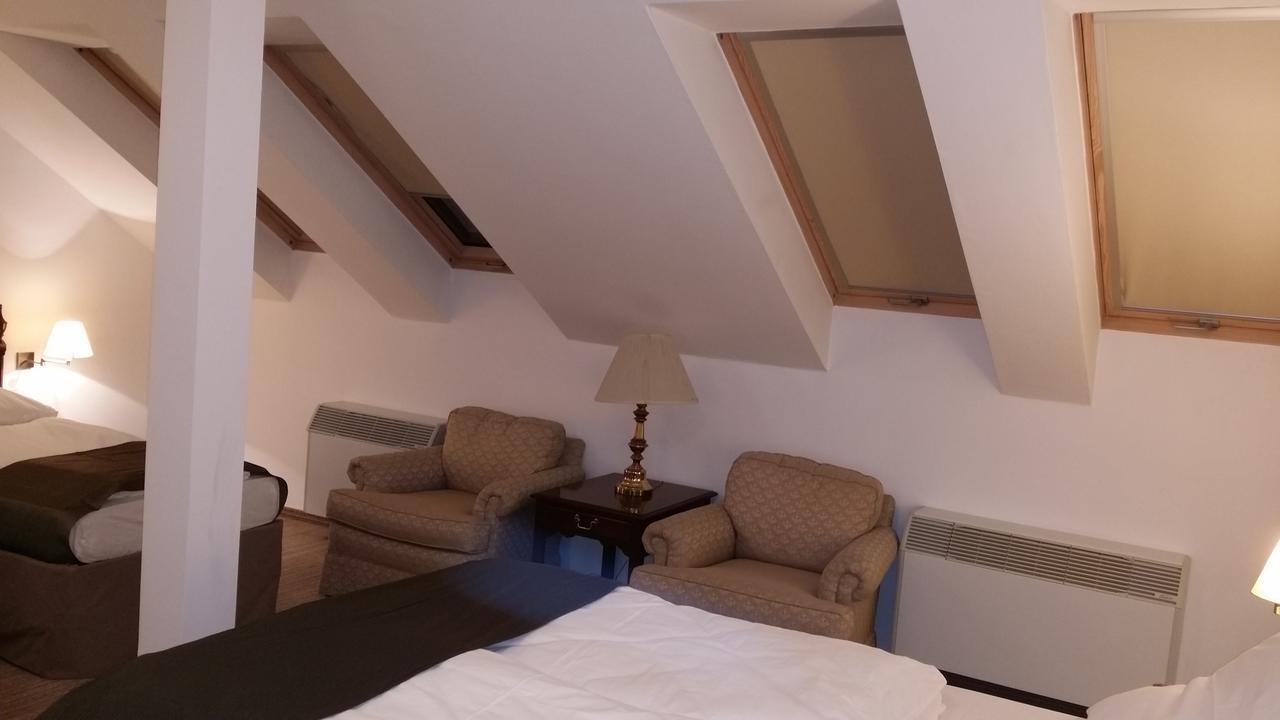 Opera Loft Rooms And Apartments Budapeste Exterior foto