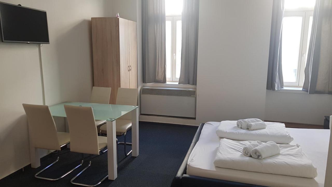 Opera Loft Rooms And Apartments Budapeste Exterior foto